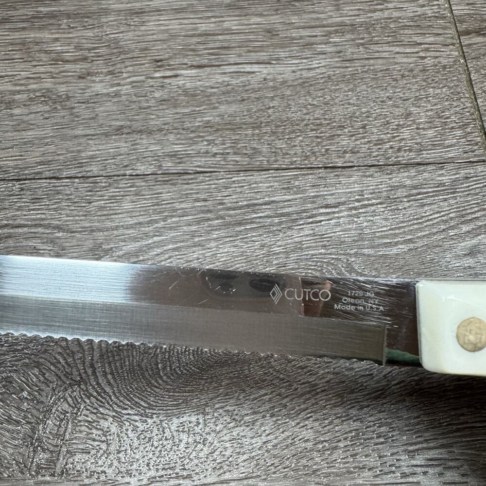 CUTCO 1729 JG Meat CARVING KNIFE Serrated 7" Blade WHITE PEARL Swirl 12" USA - Picture 3 of 11